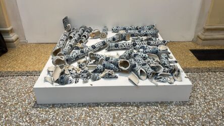 Ai Weiwei's Porcelain Cube destroyed by a vandal at Palazzo Fava in Bologna on September 21, 2024 Photo courtesy of Ai Weiwei
