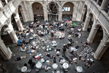 Harvard Art Museum die in, photo: Tamara Rodriguez, July 24, 2018. Courtesy of PAIN.